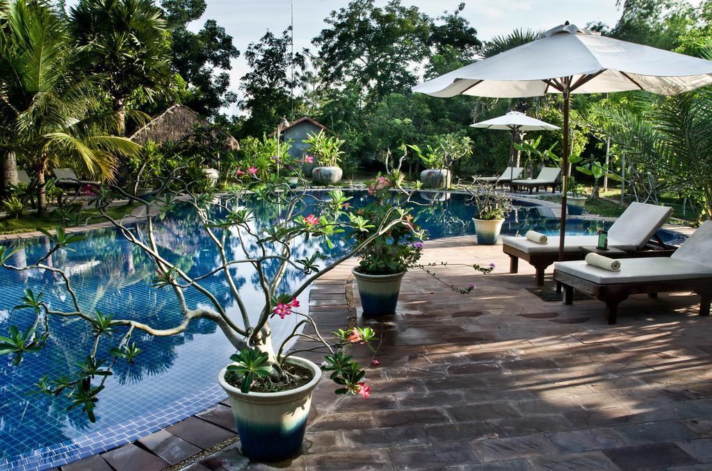 Battambang Resort Екстериор снимка